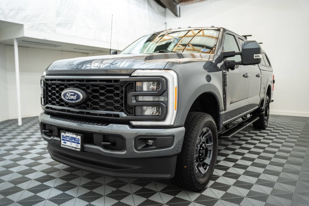 Certified 2023 Ford F250 Lariat w/ Sport Appearance Package AWD/4WD image 3