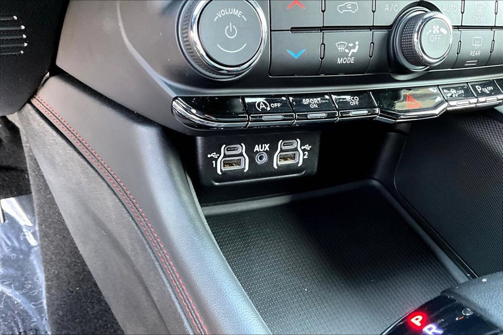 Used 2025 Dodge Durango GT AWD/4WD image 18