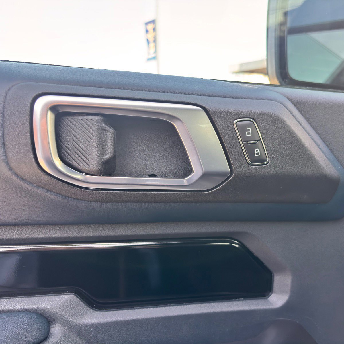 Certified 2024 Ford Bronco Heritage Edition image 25