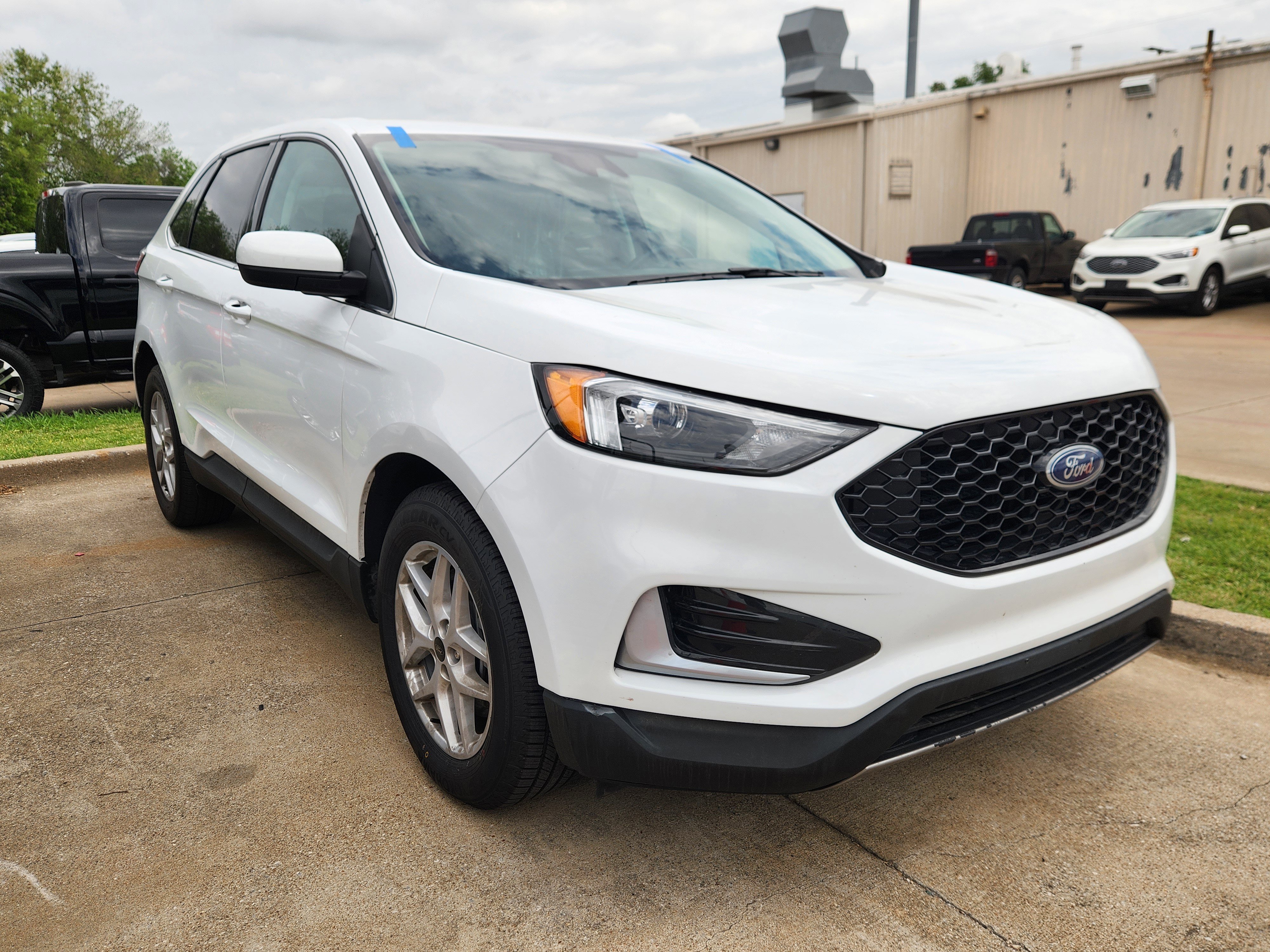 Certified 2023 Ford Edge SEL image 5