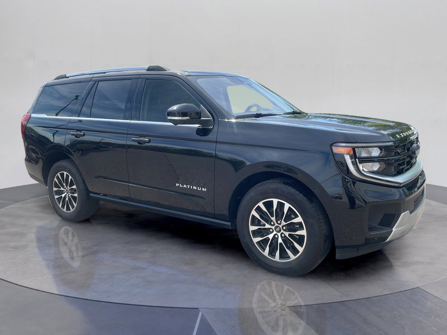 Certified 2025 Ford Expedition Platinum AWD/4WD image 9