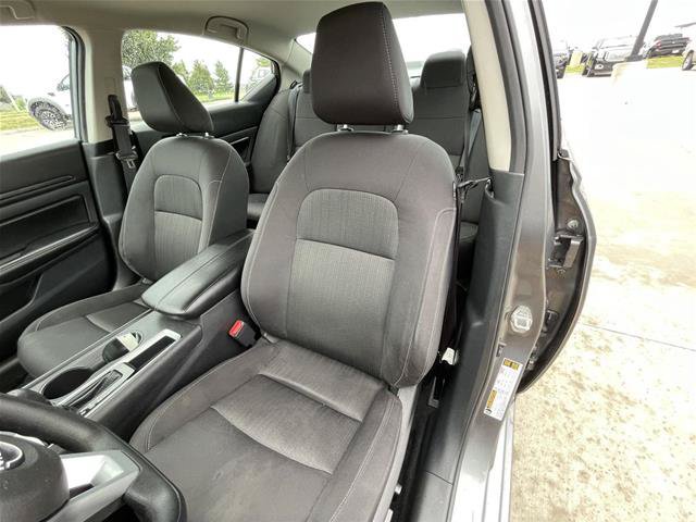 Used 2025 Nissan Altima 2.5 SV FWD image 18