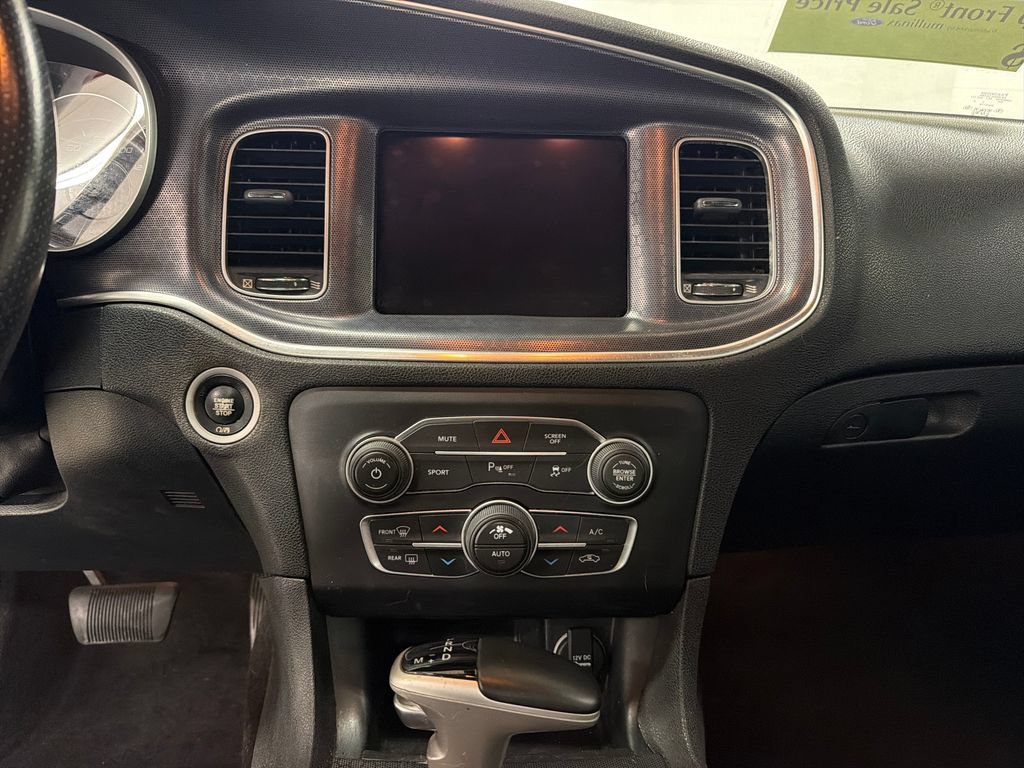 Used 2018 Dodge Charger R/T RWD image 22