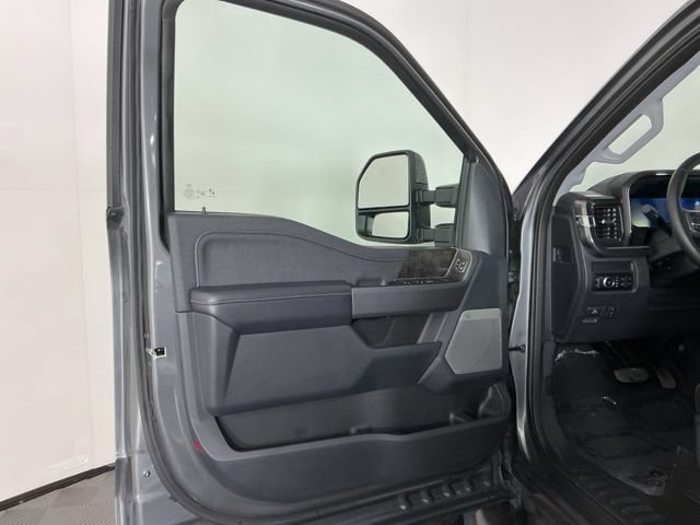 Certified 2025 Ford F350 Lariat w/ FX4 Off-Road Package AWD/4WD image 15