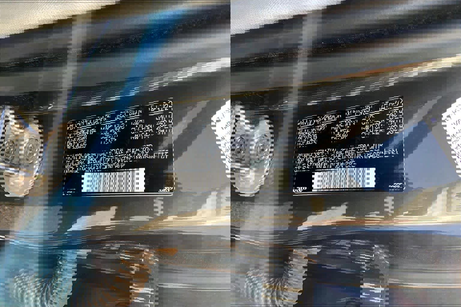 Used 2022 Volvo XC60 B5 Momentum w/ Protection Package Premier image 36