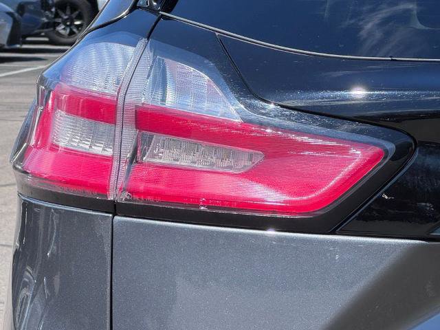 Certified 2023 Ford Edge Titanium AWD/4WD image 11