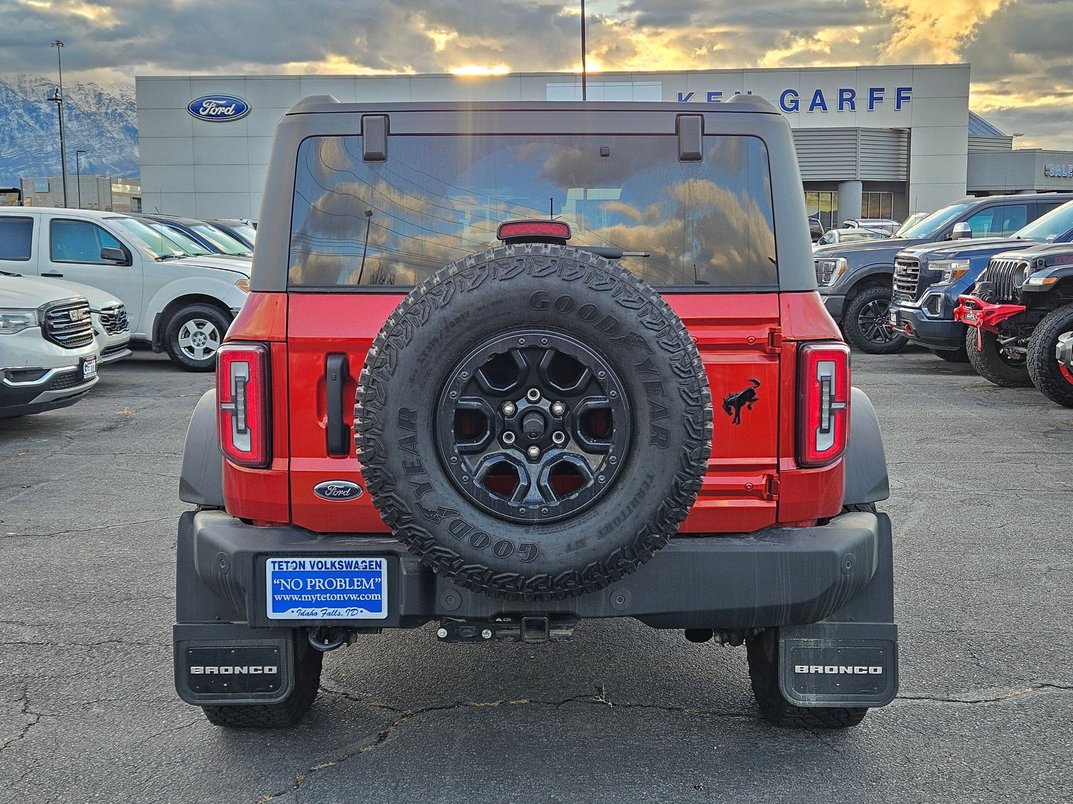 Certified 2024 Ford Bronco Wildtrak AWD/4WD image 9