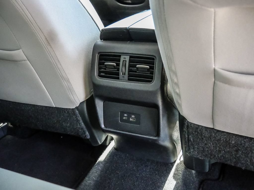 Used 2021 Nissan Rogue SV FWD image 39