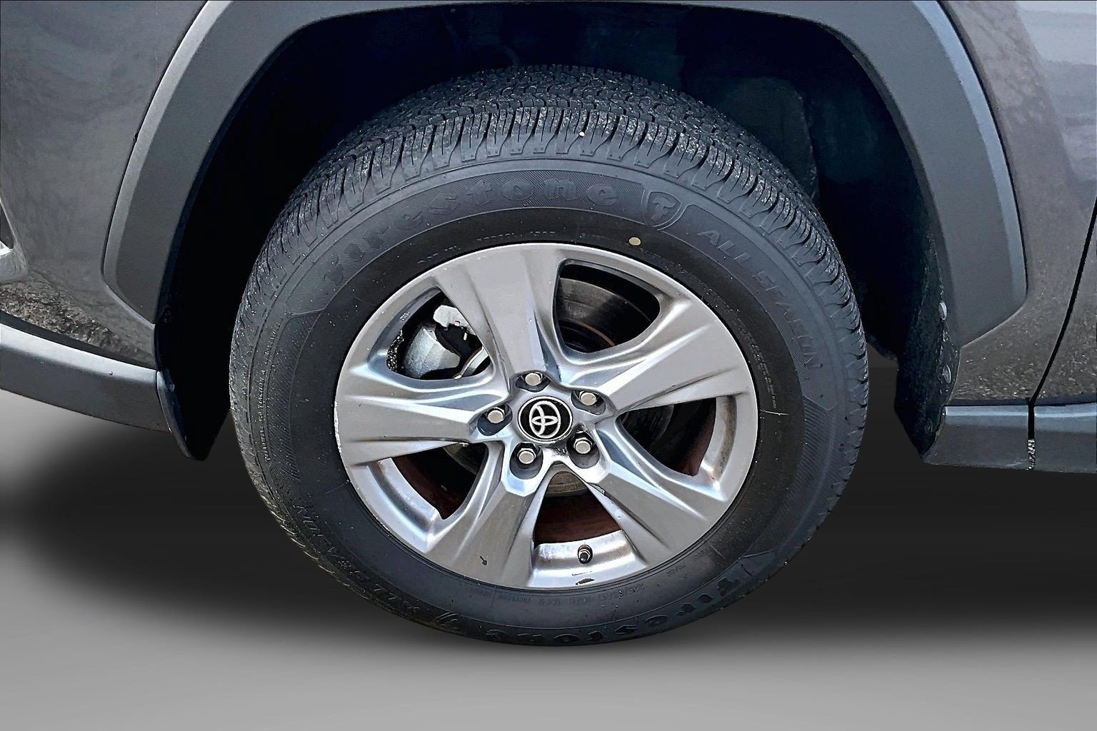 Used 2024 Toyota RAV4 LE AWD/4WD image 9