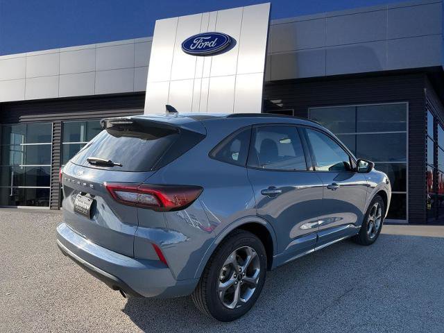 Certified 2024 Ford Escape ST-Line image 3