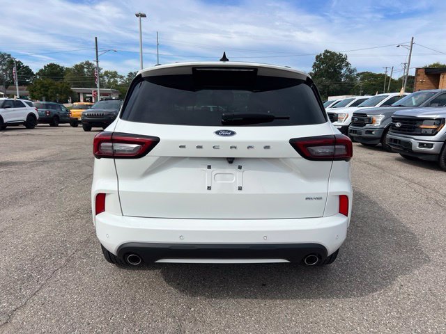 Certified 2024 Ford Escape ST-Line Elite w/ Premium Technology Package AWD/4WD image 5