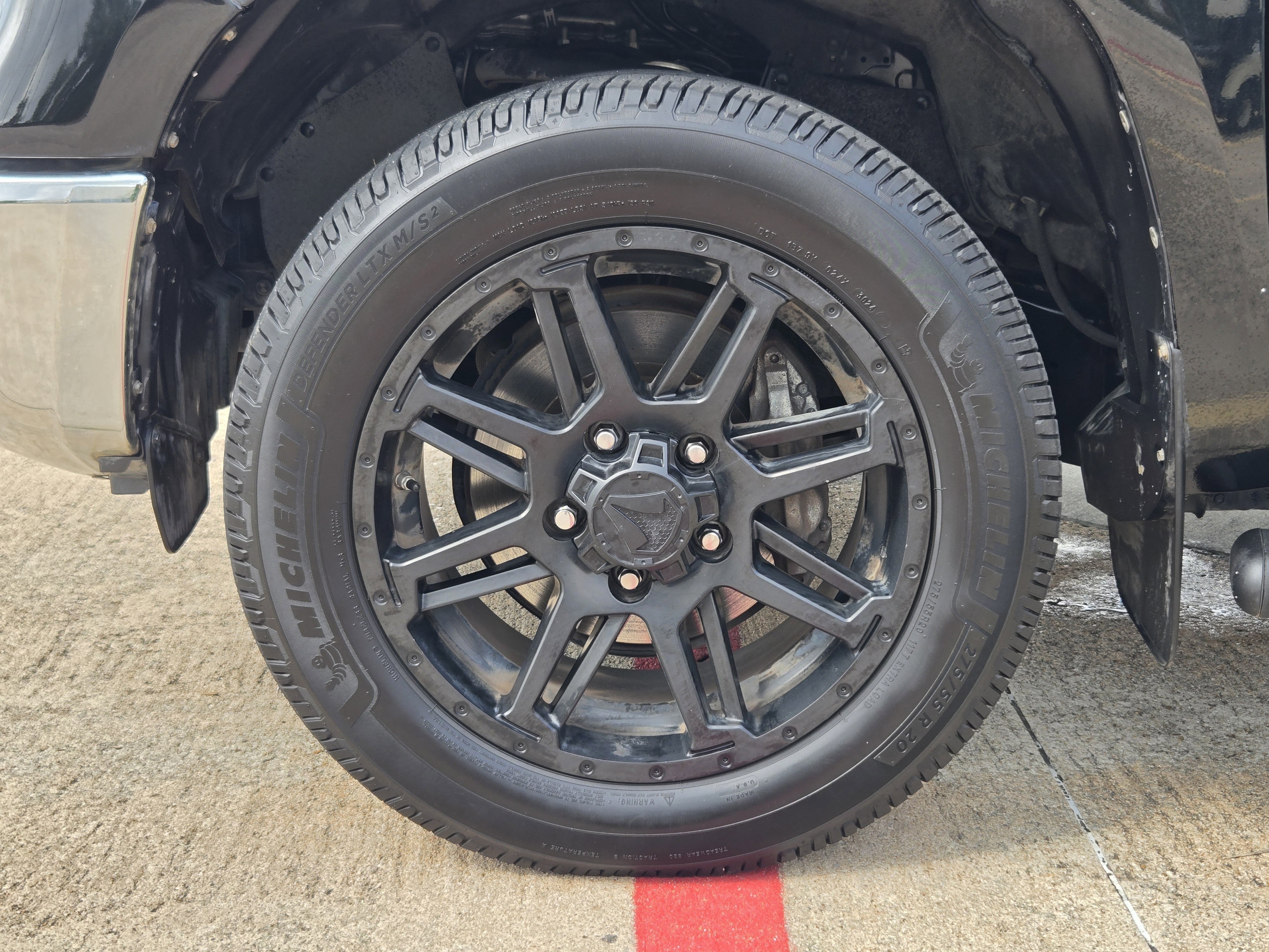 Used 2018 Toyota Tundra SR5 w/ SR5 Upgrade Package RWD image 7