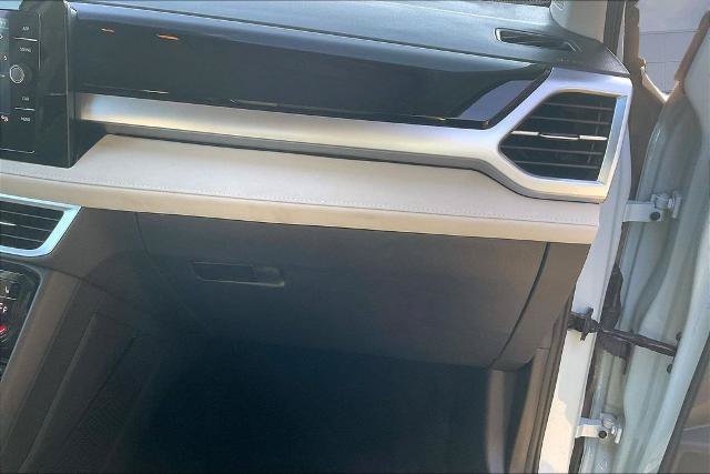 Used 2025 Volkswagen Taos SE FWD image 26