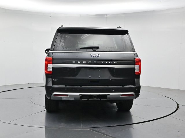 Certified 2024 Ford Expedition XLT RWD image 8