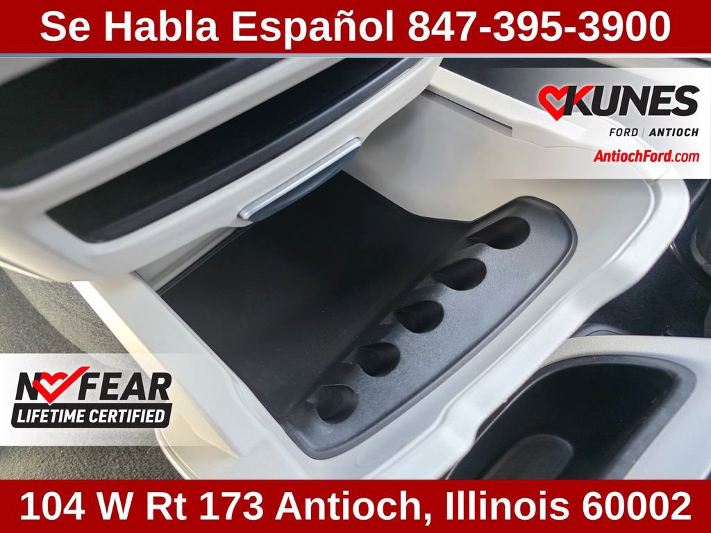 Used 2024 Chrysler Pacifica Touring-L image 64