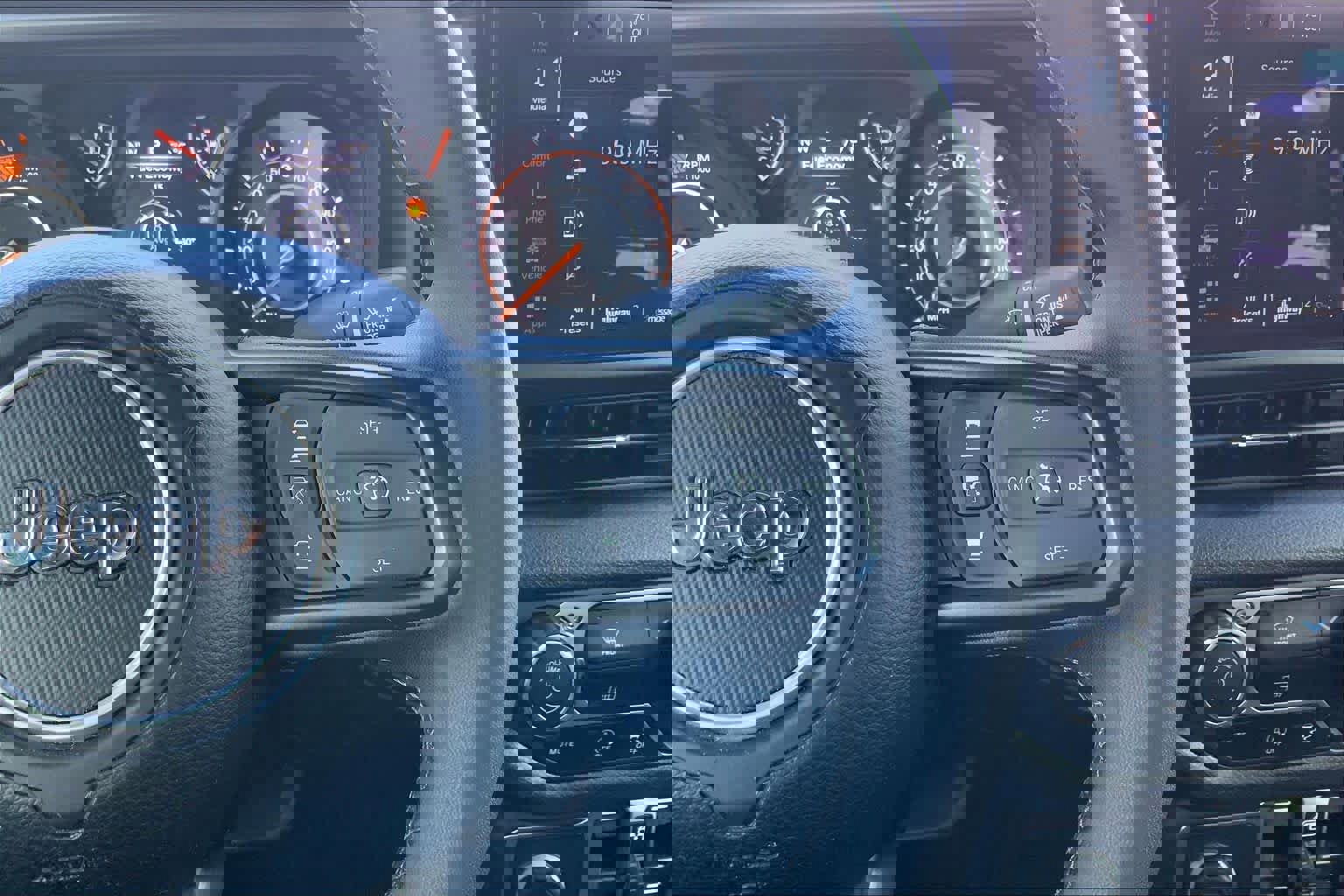 Used 2025 Jeep Wrangler Sport S image 23