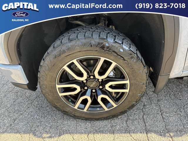 Used 2024 GMC Sierra 1500 AT4 w/ Technology Package AWD/4WD image 13