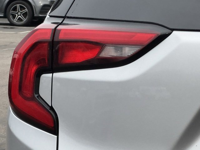 Used 2020 GMC Terrain SLE w/ Driver Convenience Package image 12
