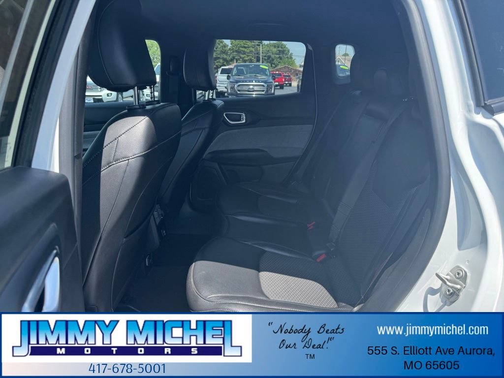 Used 2024 Jeep Compass Latitude AWD/4WD image 20