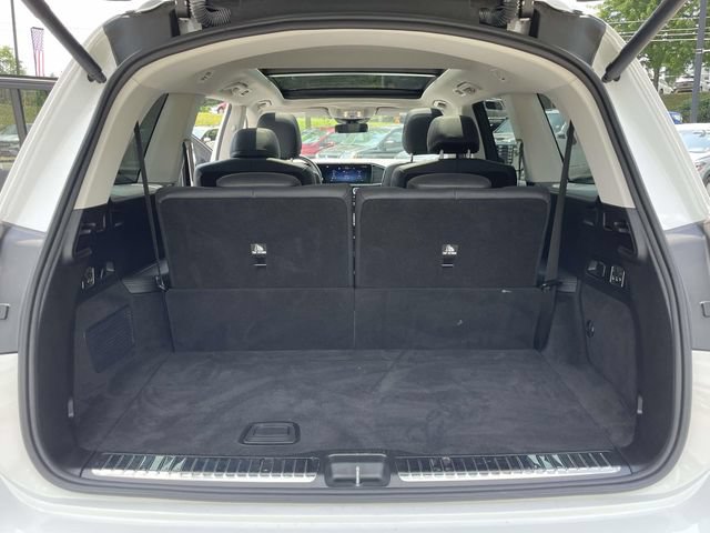 Used 2024 Mercedes-Benz GLS 580 4MATIC image 10
