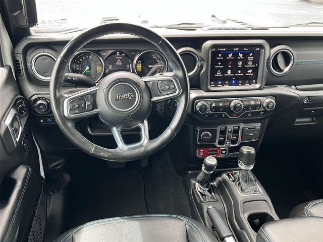 Used 2022 Jeep Wrangler Unlimited Rubicon 4xe w/ Cold Weather Group AWD/4WD image 20