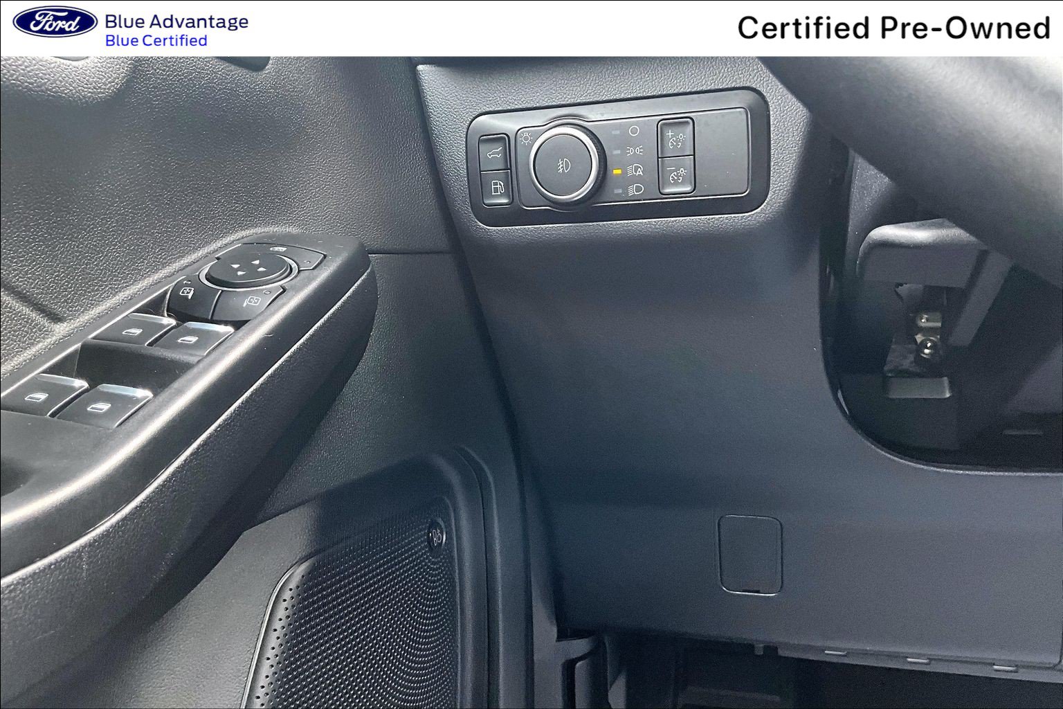 Certified 2026 Ford Escape SE w/ PHEV Premium Package FWD image 37