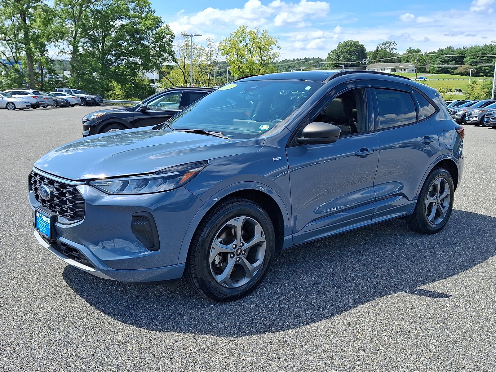Certified 2023 Ford Escape ST-Line w/ Tech Pack #1 AWD/4WD image 4