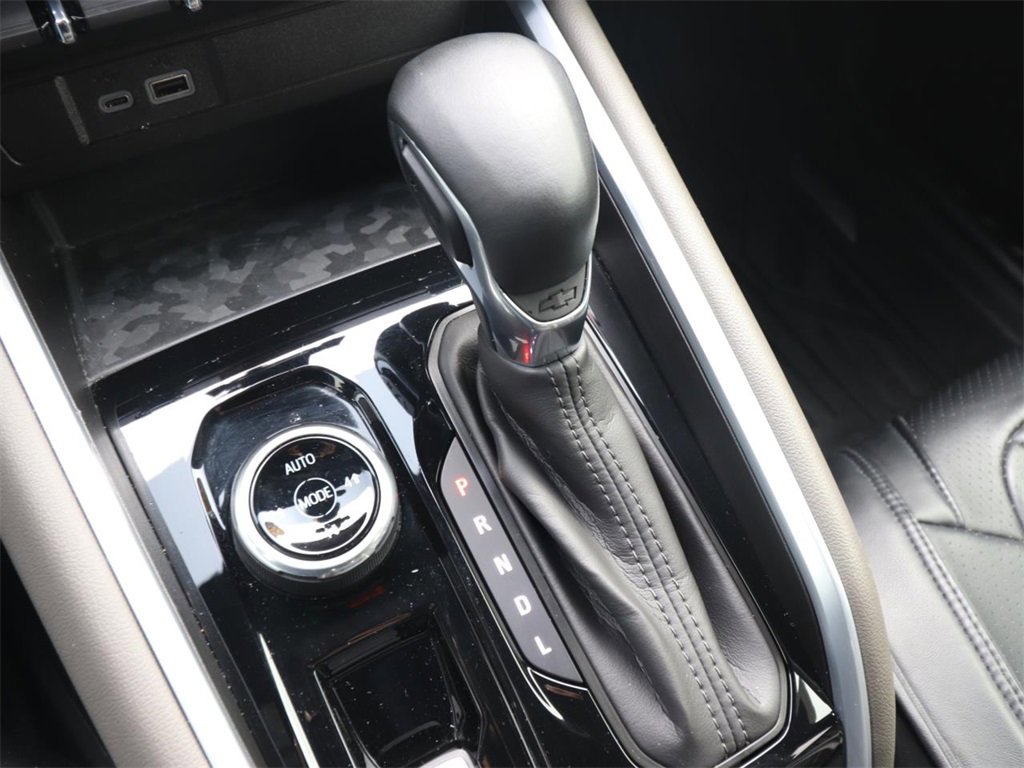 Used 2024 Chevrolet Colorado ZR2 w/ Technology Package image 22