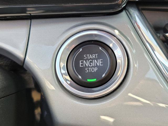 Used 2025 Chevrolet Trax LT w/ Driver Confidence Package FWD image 23