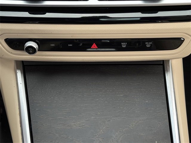 Used 2023 BMW 330i Sedan w/ Driving Assistance Package image 18