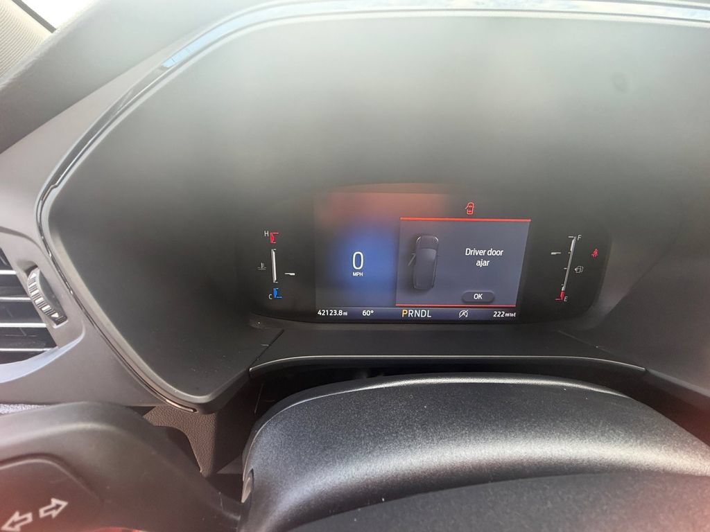 Certified 2025 Ford Escape ST-Line Select AWD/4WD image 14