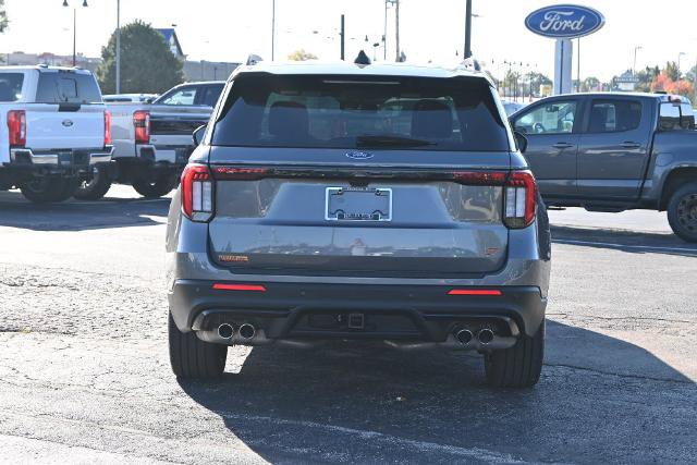Certified 2025 Ford Explorer ST AWD/4WD image 10