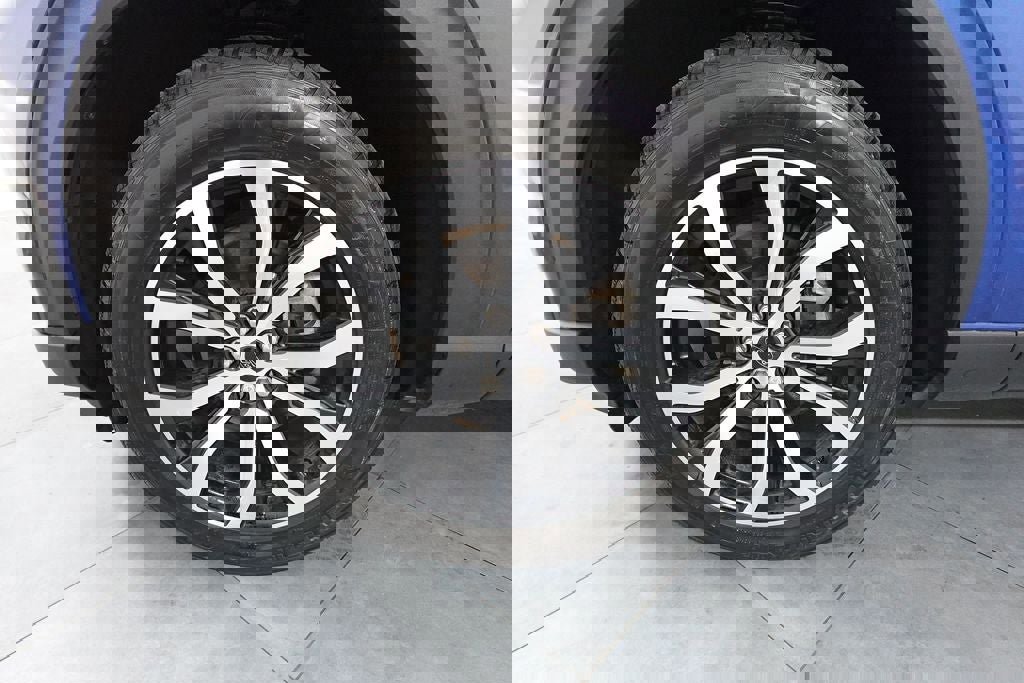 Certified 2023 Ford Explorer ST-Line image 30