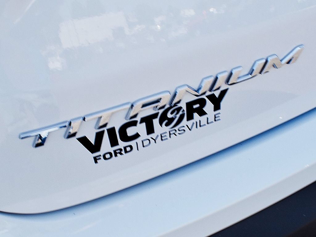Certified 2024 Ford Edge Titanium AWD/4WD image 16