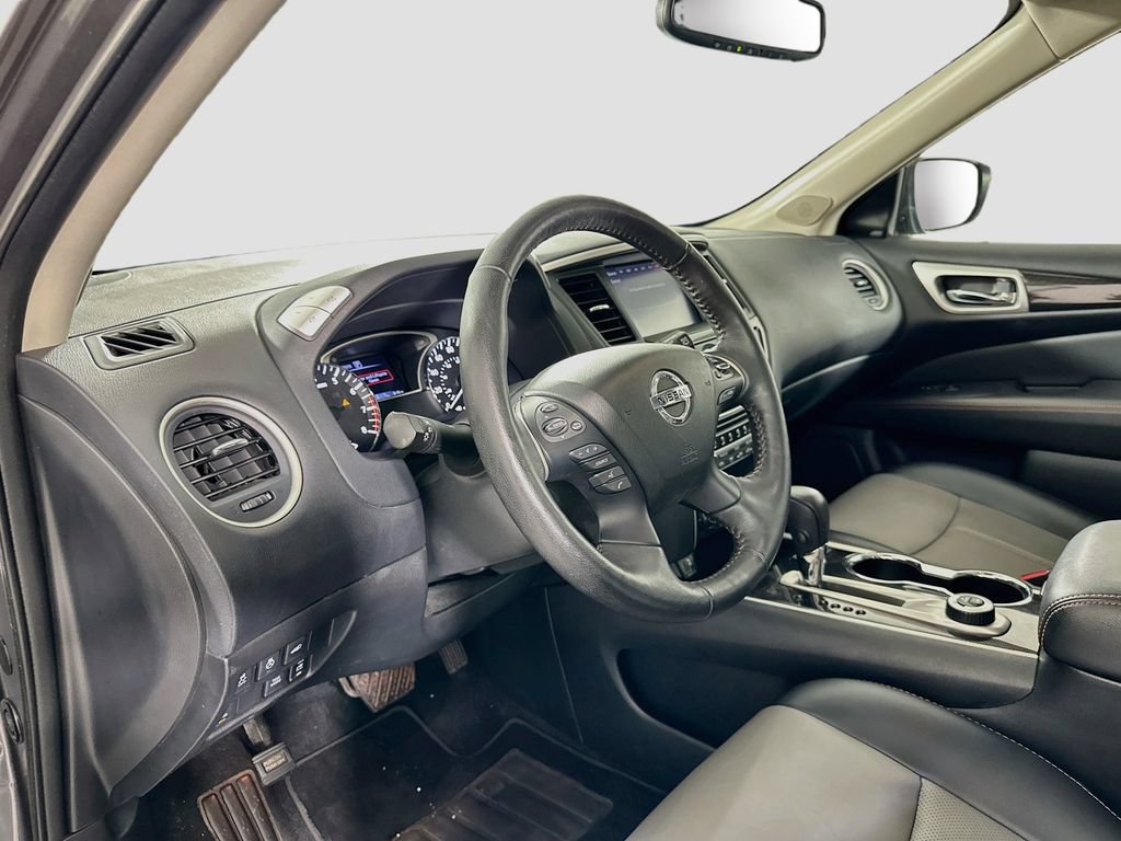Used 2020 Nissan Pathfinder SL AWD/4WD image 12