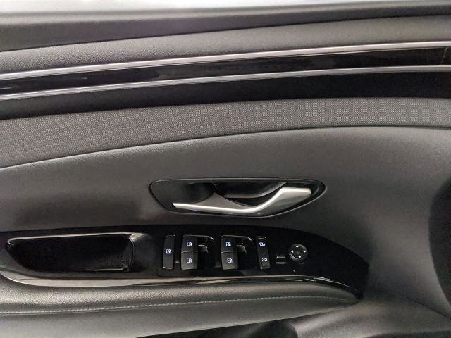 Used 2023 Hyundai Tucson Limited image 15