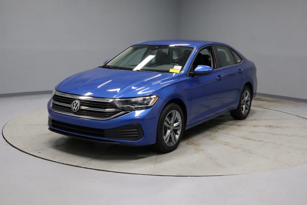 Used 2024 Volkswagen Jetta SE FWD image 7