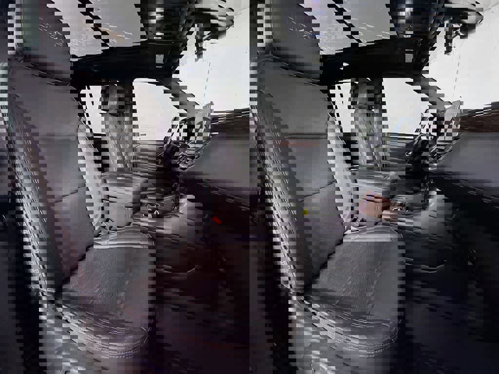 Used 2021 Chevrolet Suburban High Country image 18