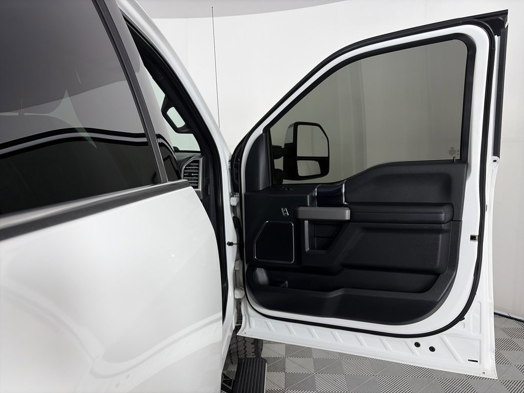 Certified 2020 Ford F250 Platinum image 32