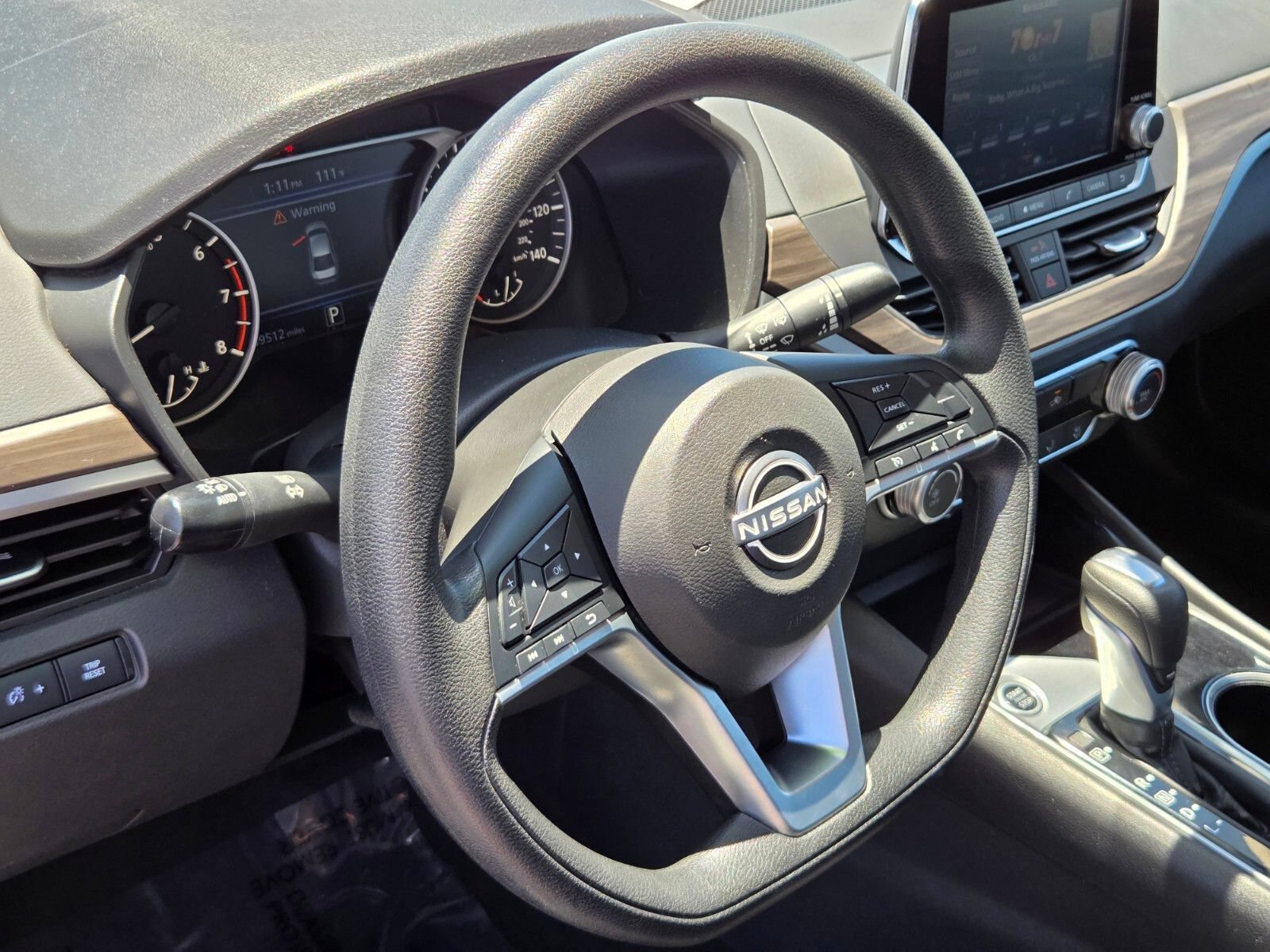 Used 2024 Nissan Altima 2.5 SV FWD image 18