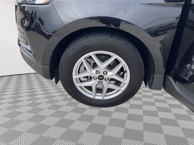 Certified 2024 Ford Edge SEL AWD/4WD image 10