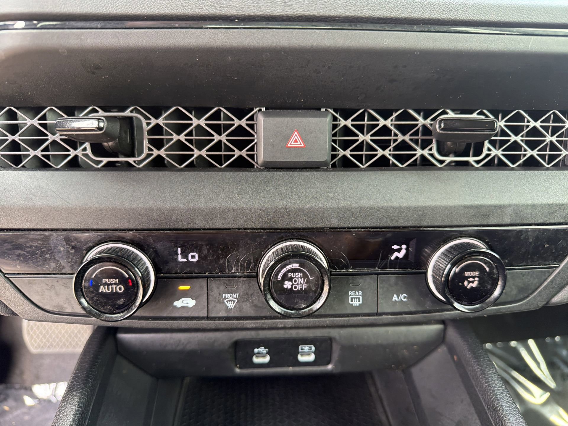 Used 2025 Honda Accord LX image 13