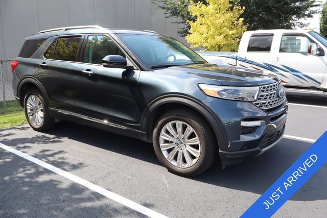 Certified 2024 Ford Explorer Limited w/ Limited Technology Package AWD/4WD image 3