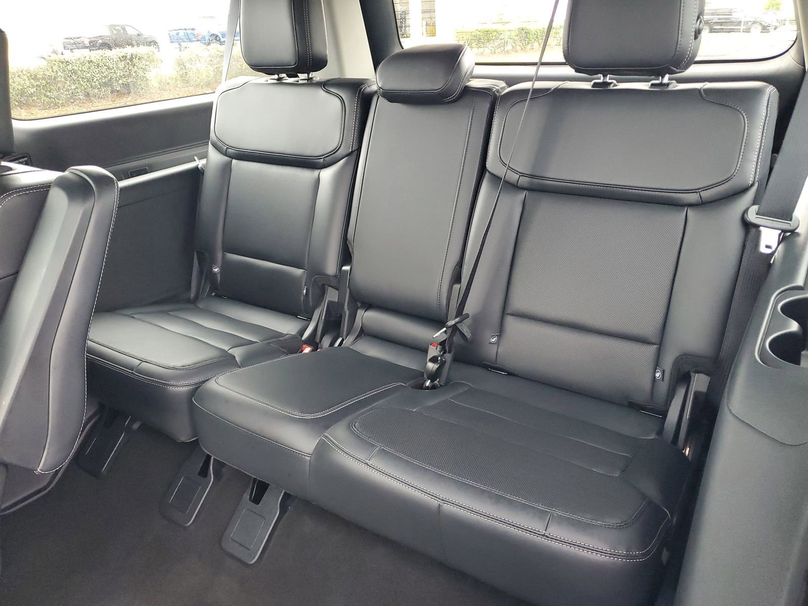 Certified 2025 Ford Expedition Max Platinum image 14