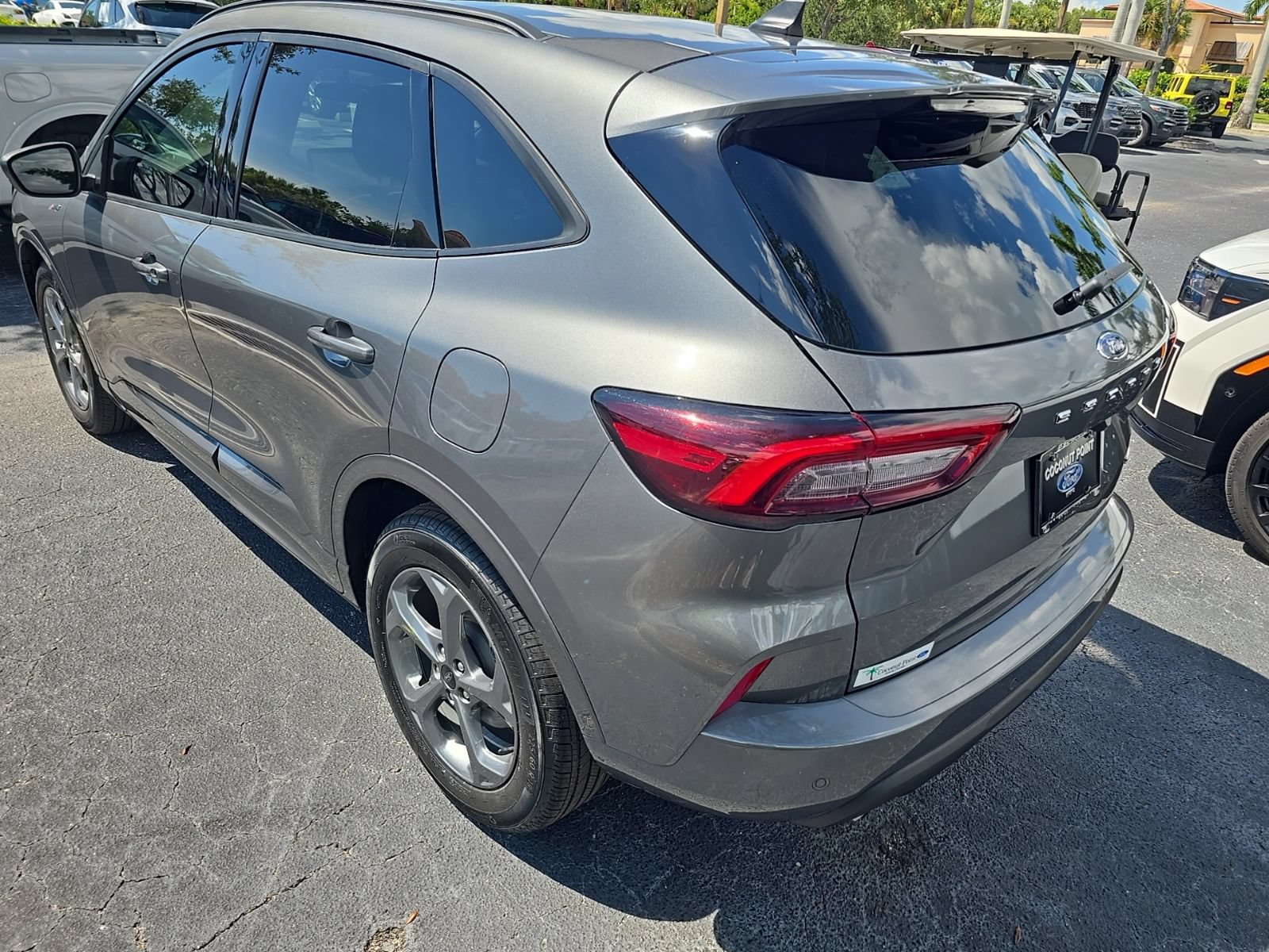 Certified 2024 Ford Escape ST-Line w/ Equipment Group 301A FWD image 3
