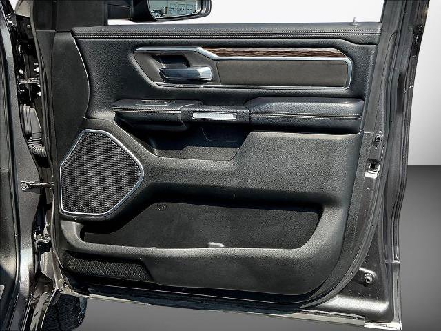 Used 2019 RAM 1500 Laramie AWD/4WD image 29