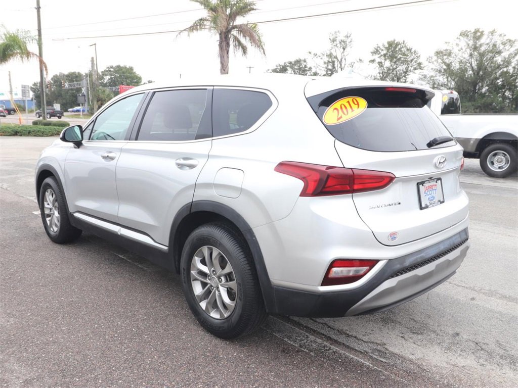 Used 2019 Hyundai Santa Fe SEL image 7