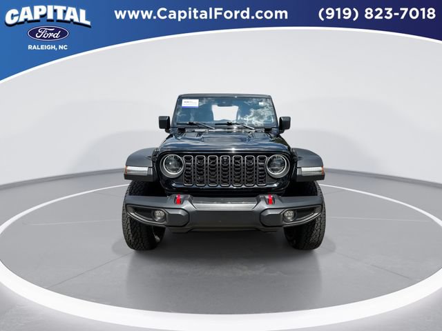 Used 2024 Jeep Wrangler Unlimited Rubicon w/ Technology Group AWD/4WD image 3