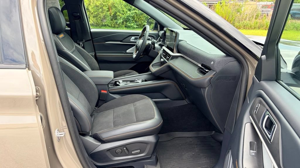 Certified 2026 Ford Explorer Tremor w/ Tremor Ultimate Package AWD/4WD image 25