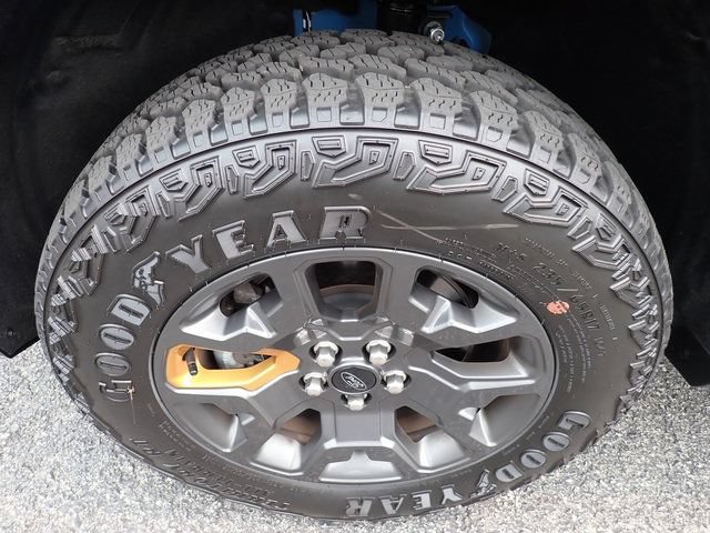 Certified 2025 Ford Maverick Tremor AWD/4WD image 14